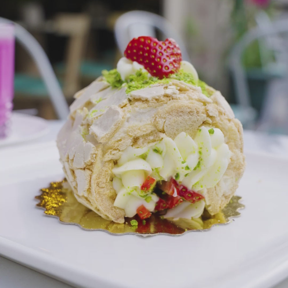 
                      
                        Load and play video in Gallery viewer, Mereng Roll with Pistachio-Gluten free
                      
                    
