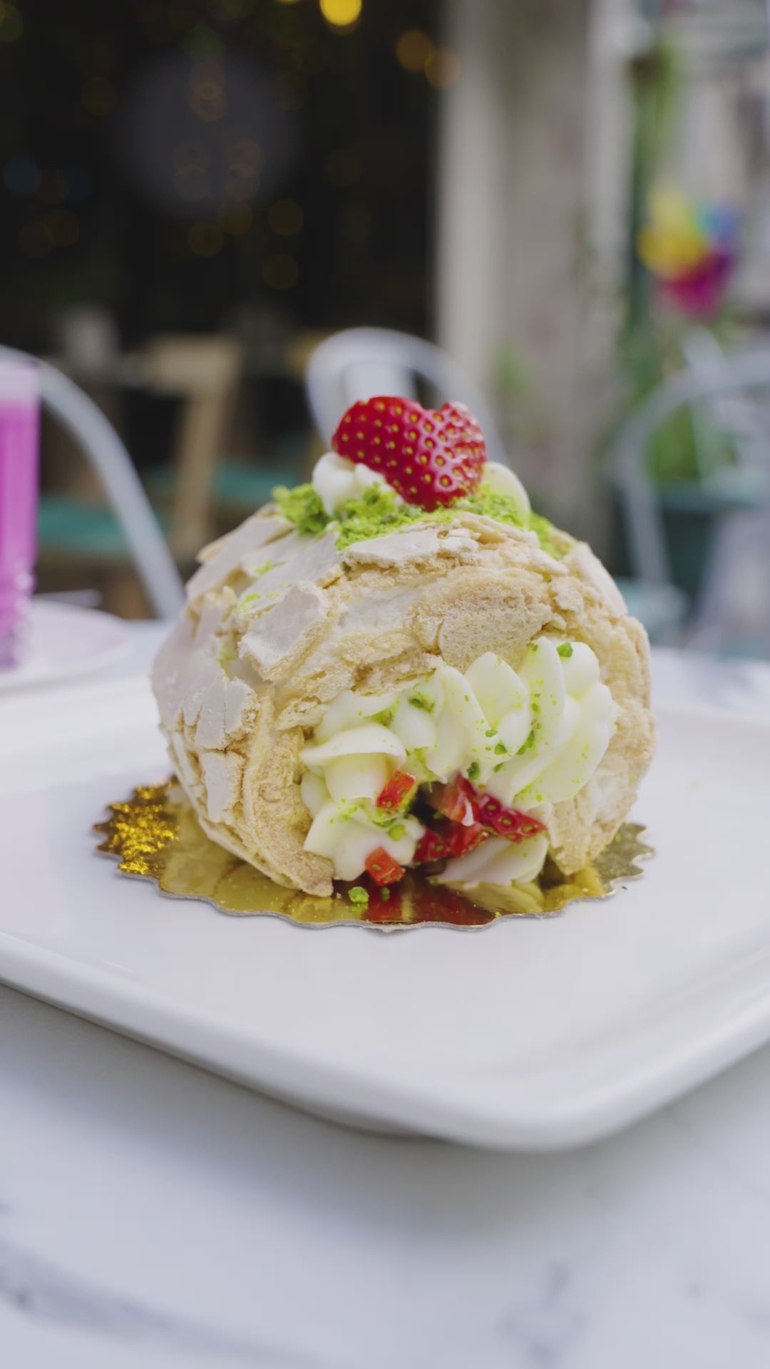 Mereng Roll with Pistachio-Gluten free