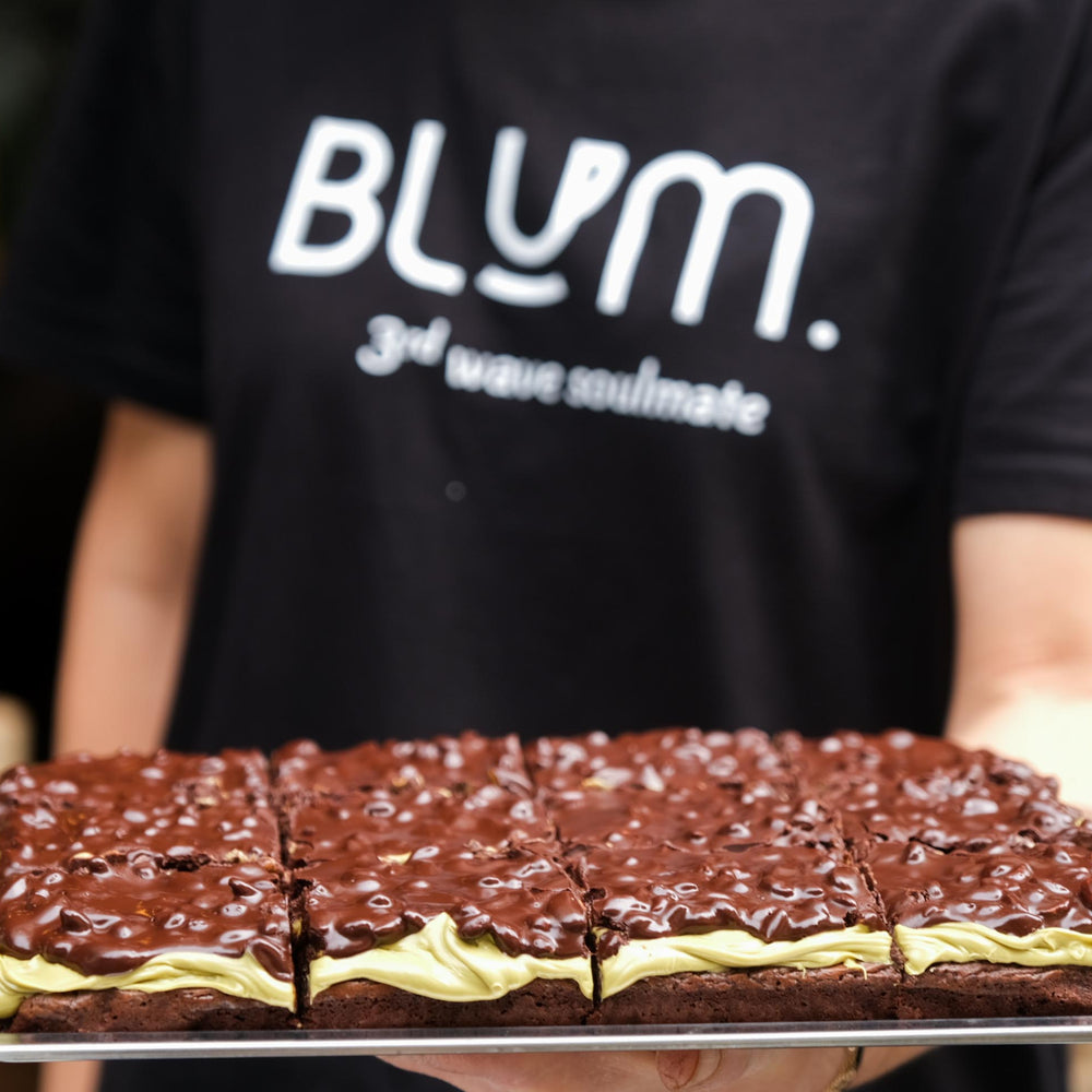 
                      
                        Belçika Çikolatalı Antep Fıstıklı Brownie-Glutensiz - blumcoffeehouse
                      
                    